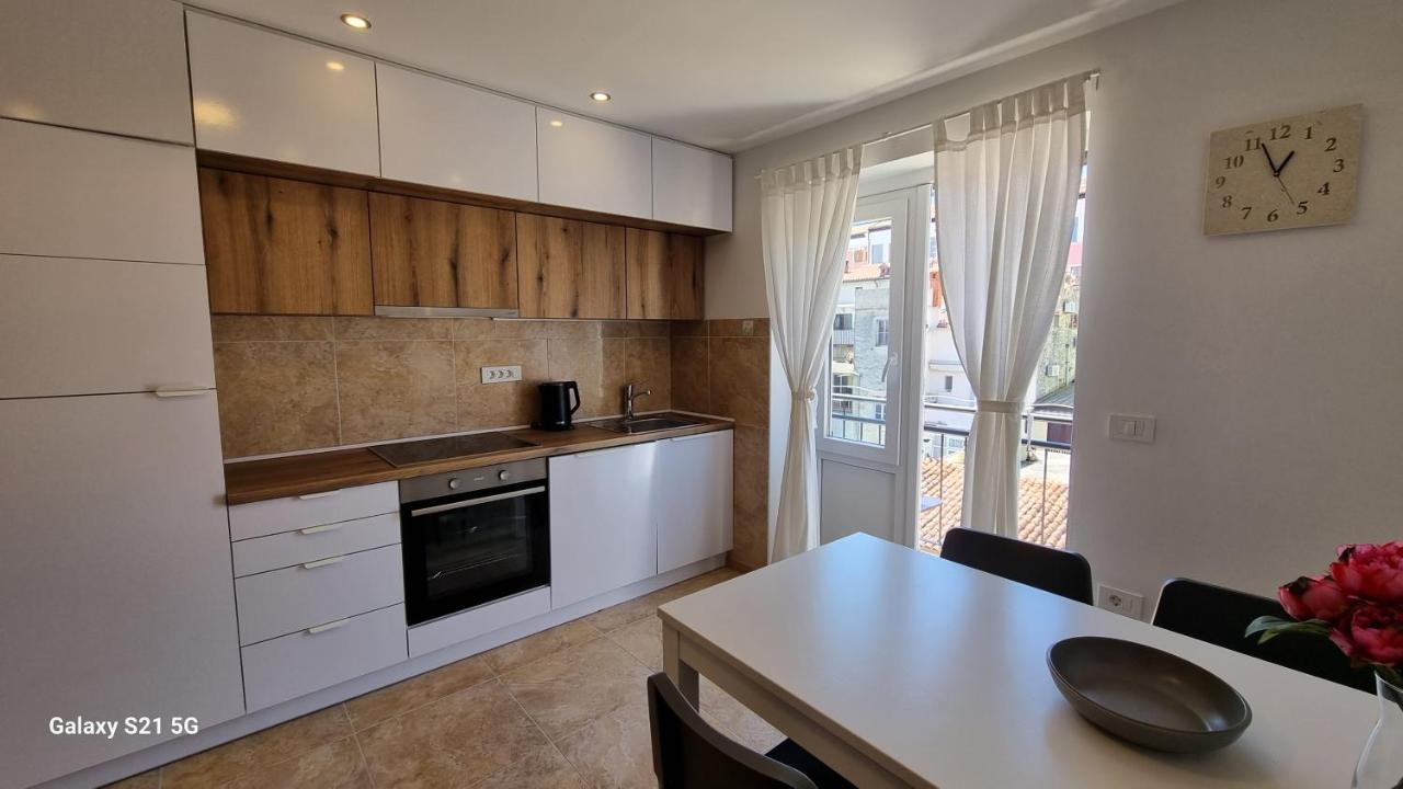 Apartment Rivarela Blu - Newly Renovated And Top Location Near Sea Novigrad  Exterior photo