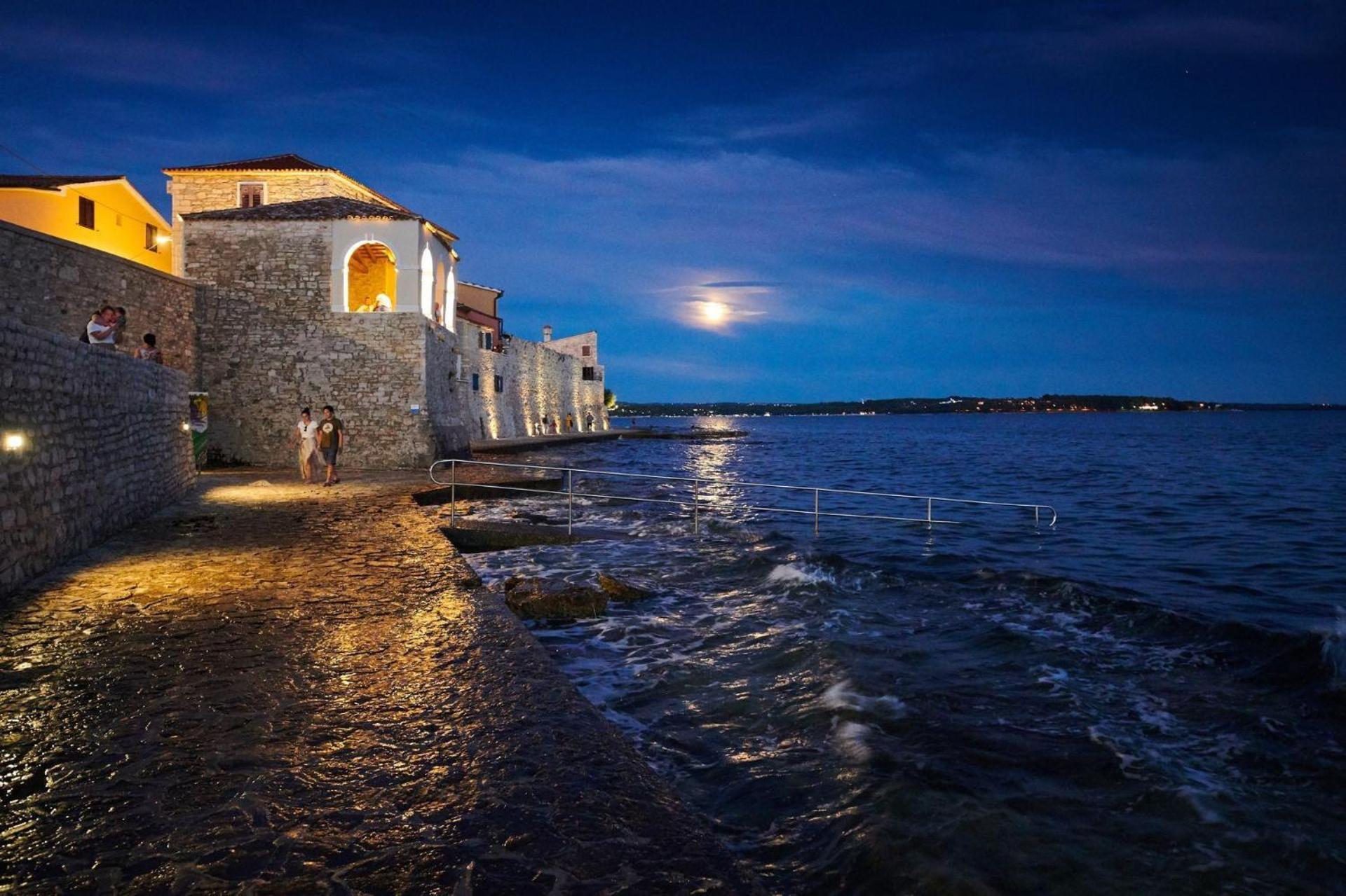 Apartment Rivarela Blu - Newly Renovated And Top Location Near Sea Novigrad  Exterior photo